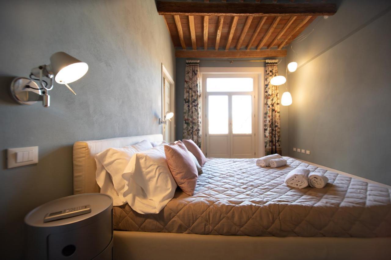 Casa Della Luce Luxury Apartment ลุคคา ภายนอก รูปภาพ